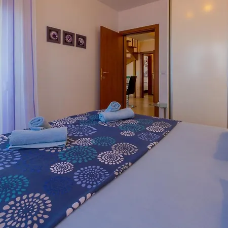 Iva-bono 3 Apartment